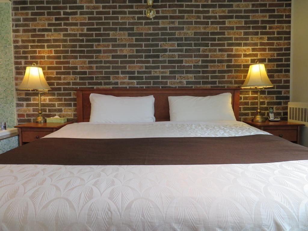 La Paysanne Motel&Hotel Sherbrooke Esterno foto